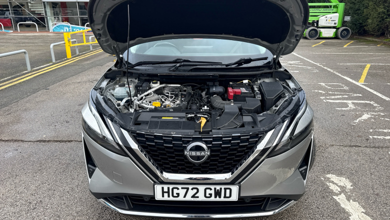 Nissan Qashqai 1.3 DiG-T MH 158 N-Connecta 5dr Xtronic Petrol Hatchback